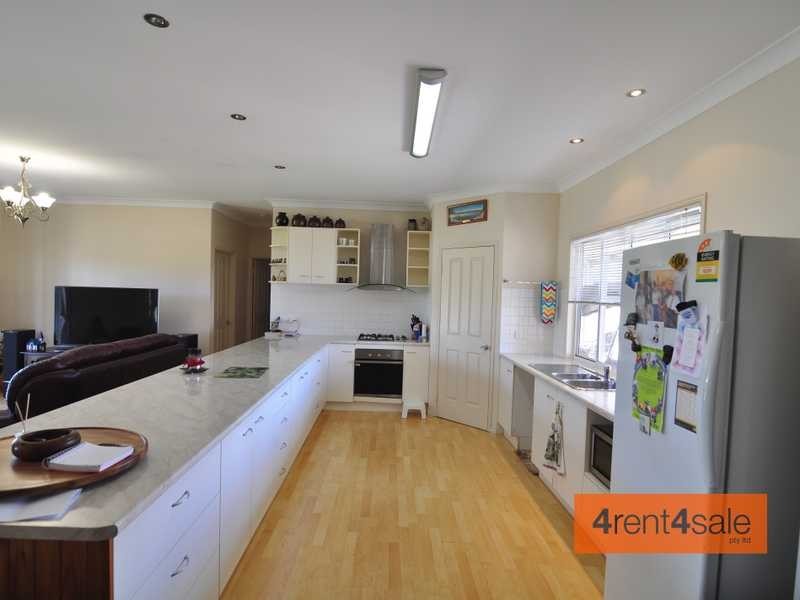 134 Golden Hind Avenue, Cooloola Cove QLD 4580