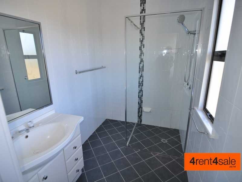 37 Canberra Ave, Cooloola Cove QLD 4580