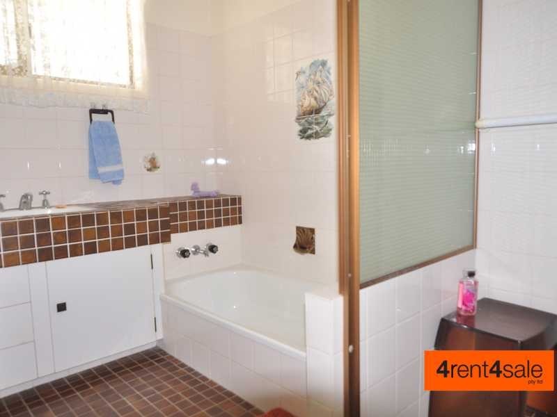 34 Investigator Avenue, Cooloola Cove QLD 4580