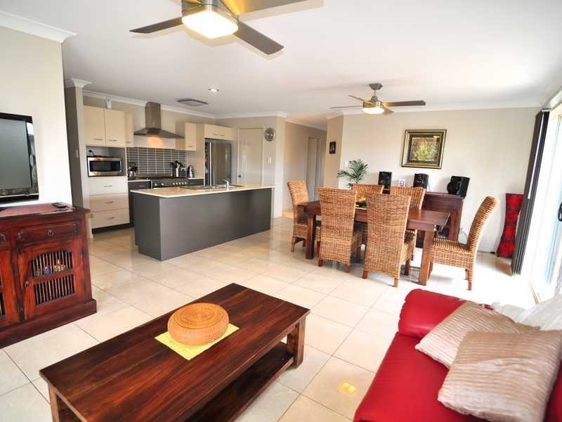 10 Habitat Circuit, Cooloola Cove QLD 4580