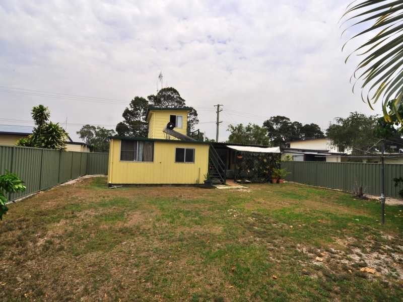 63 Gympie Road, Tin Can Bay QLD 4580