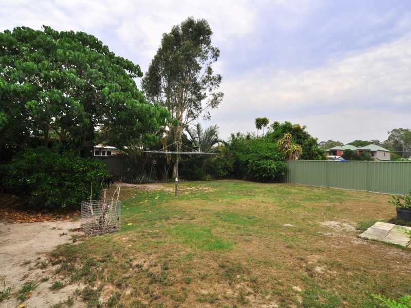 63 Gympie Road, Tin Can Bay QLD 4580