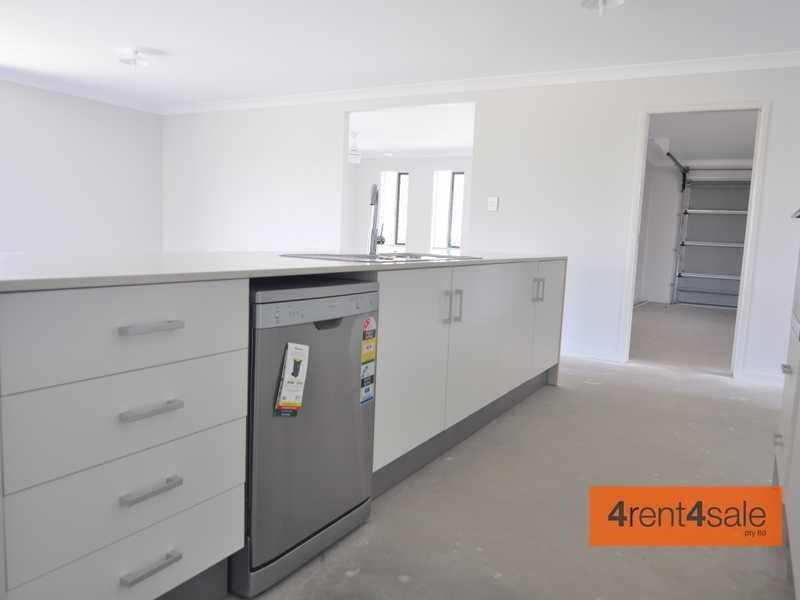 69 Marco Polo Drive, Cooloola Cove QLD 4580