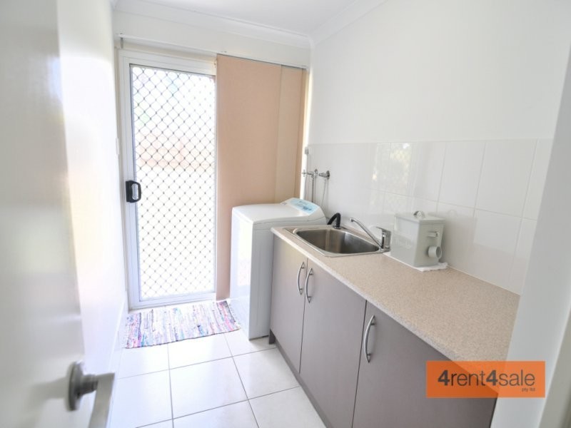3 Endeavour Drive, Cooloola Cove QLD 4580