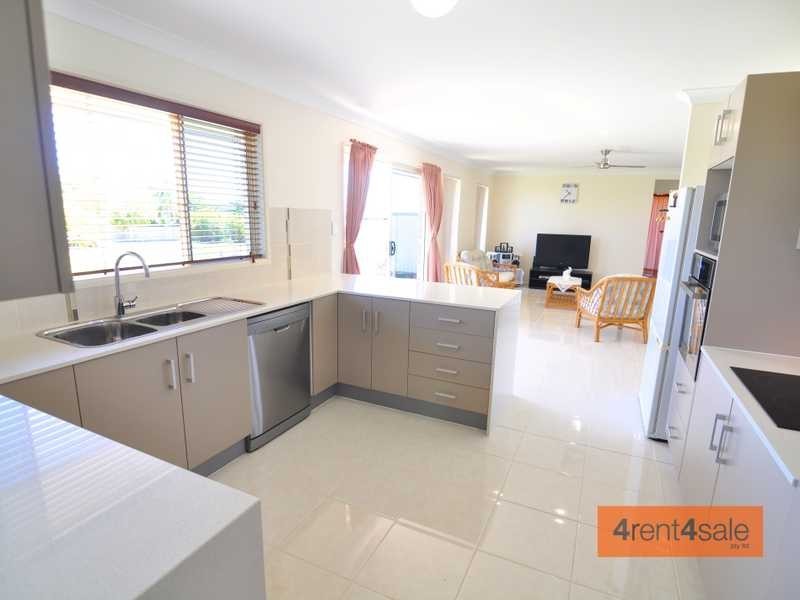 37 Investigator Ave, Cooloola Cove QLD 4580