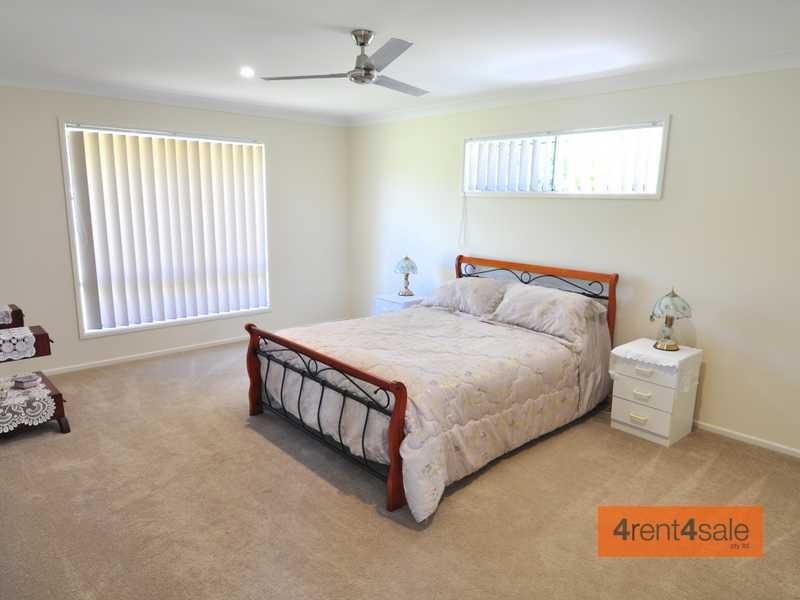 37 Investigator Ave, Cooloola Cove QLD 4580
