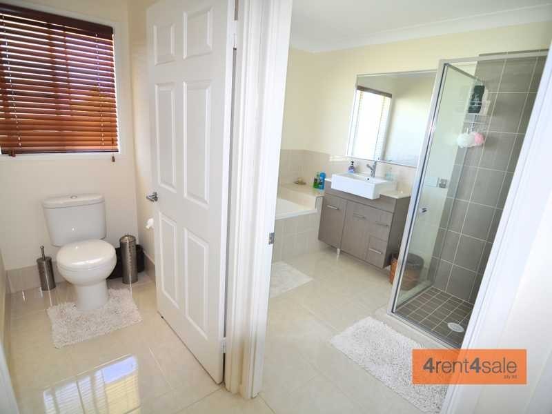 37 Investigator Ave, Cooloola Cove QLD 4580