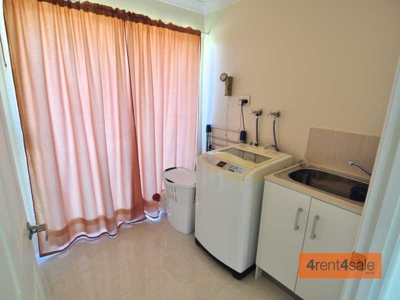 37 Investigator Ave, Cooloola Cove QLD 4580