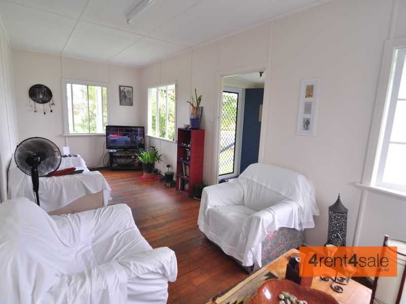 26 Gympie Road, Tin Can Bay QLD 4580