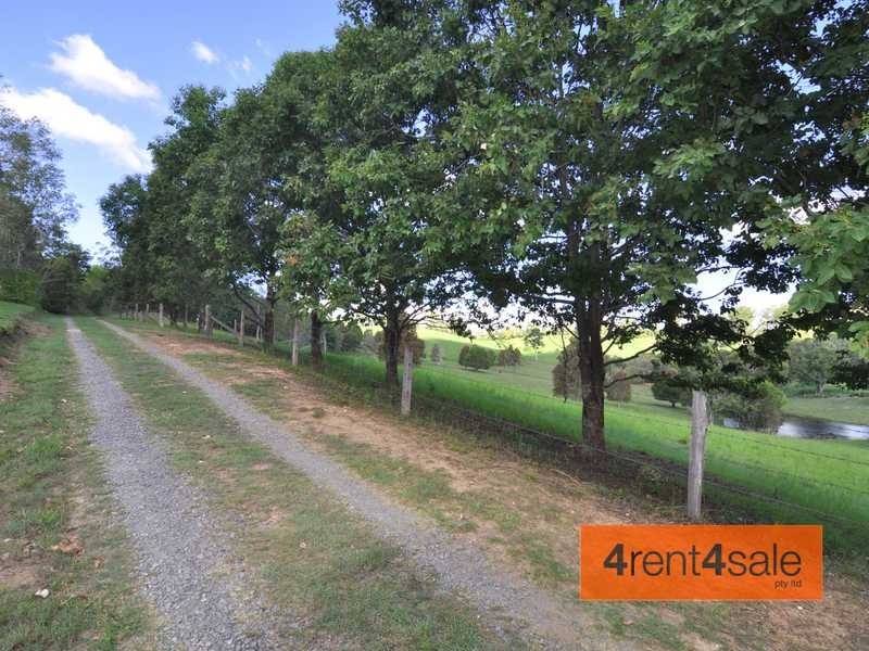 26 Plowman Road, Canina QLD 4570