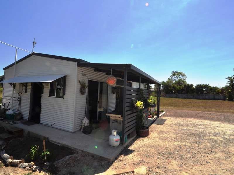 8 NORFOLK COURT, Cooloola Cove QLD 4580