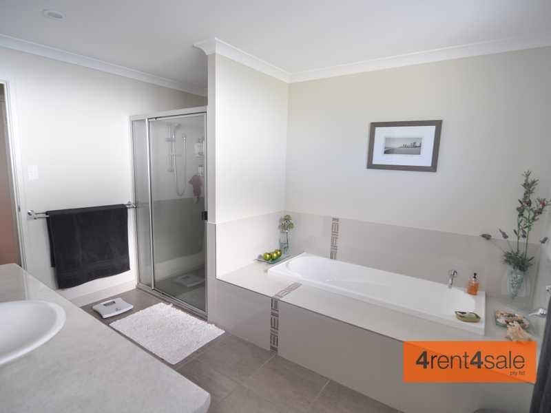 2 Sanctuary Way, Cooloola Cove QLD 4580