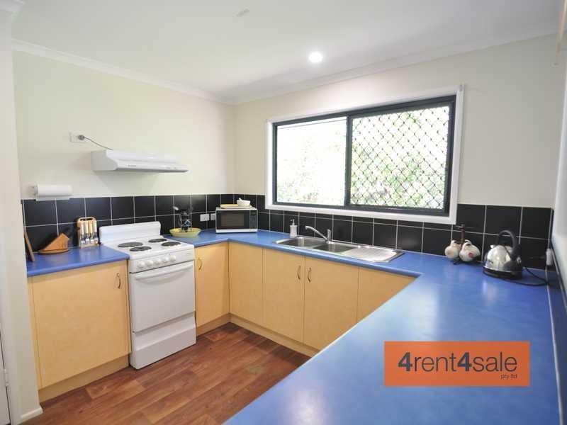 17 King Street, Tin Can Bay QLD 4580