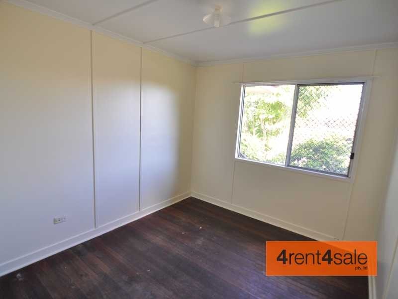 19 Tailor Street, Tin Can Bay QLD 4580