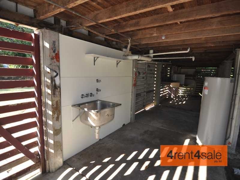 19 Tailor Street, Tin Can Bay QLD 4580