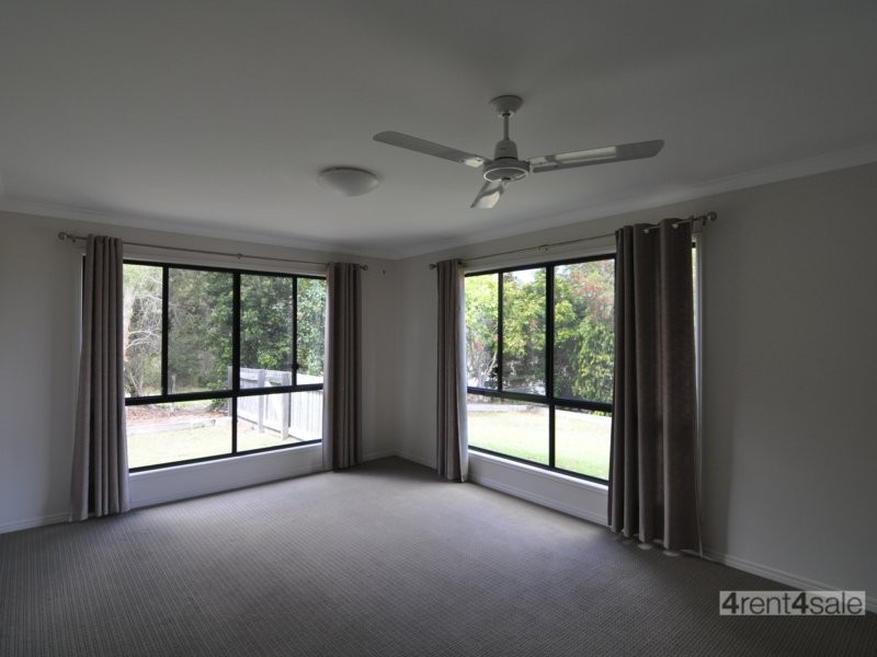 19 Habitat Cir, Cooloola Cove QLD 4580