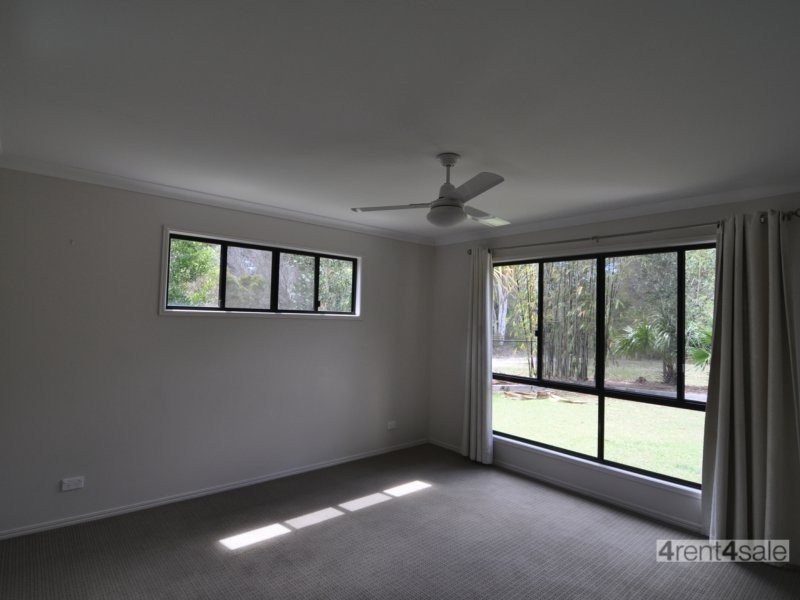 19 Habitat Cir, Cooloola Cove QLD 4580
