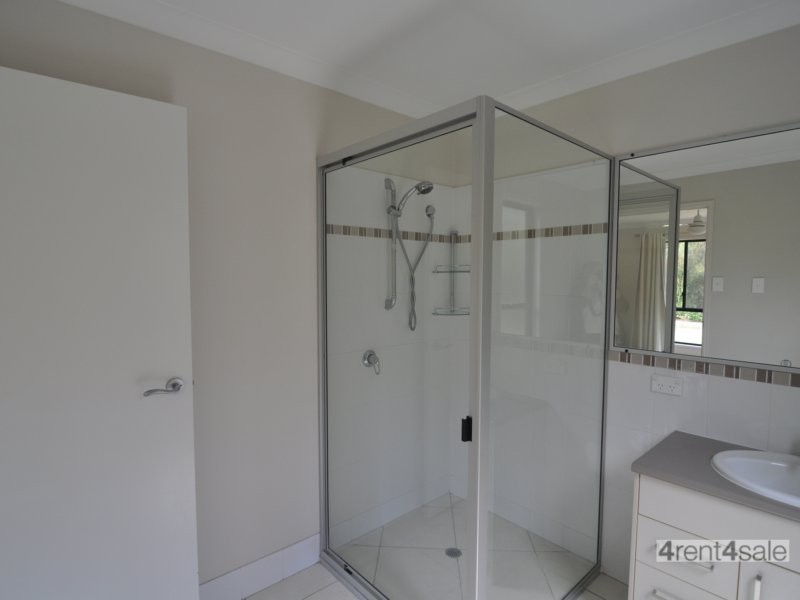 19 Habitat Cir, Cooloola Cove QLD 4580