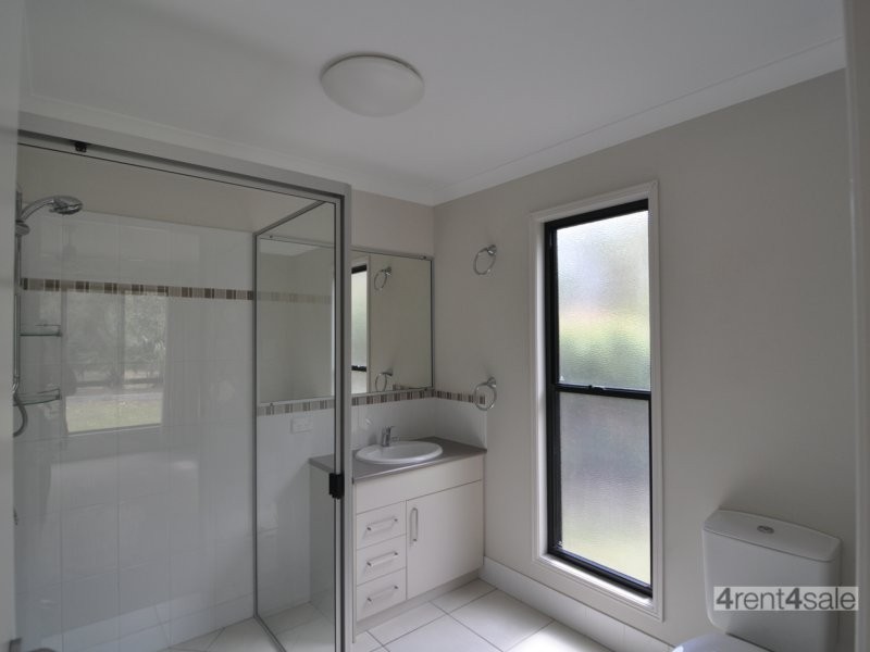 19 Habitat Cir, Cooloola Cove QLD 4580