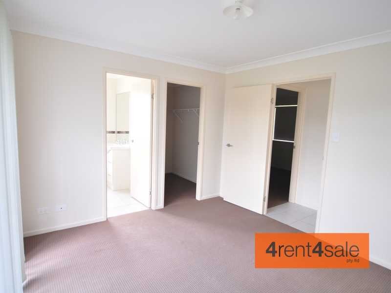 12 Creekside Esplanade, Cooloola Cove QLD 4580