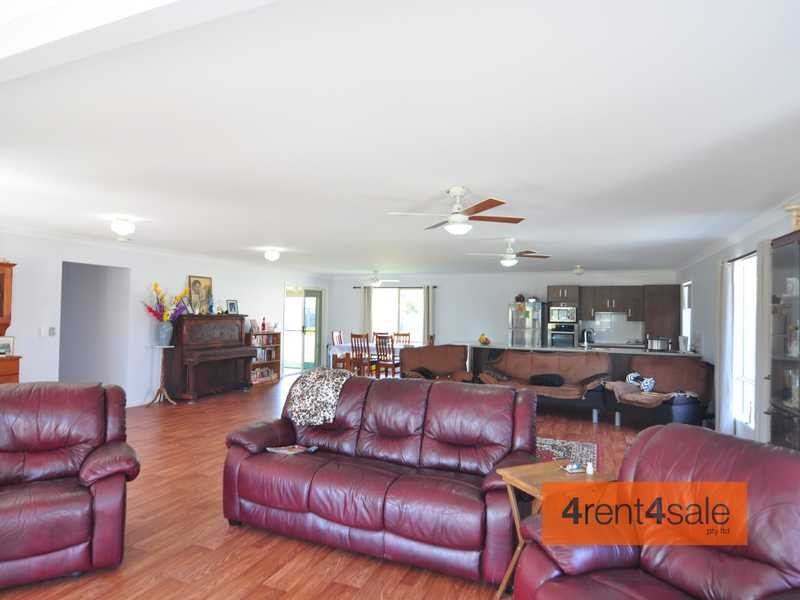 12 Environs Avenue, Cooloola Cove QLD 4580