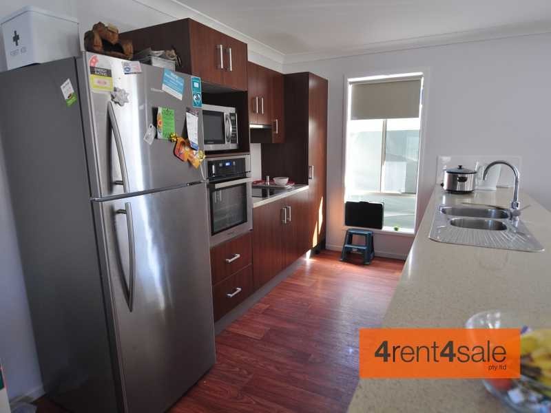 12 Environs Avenue, Cooloola Cove QLD 4580