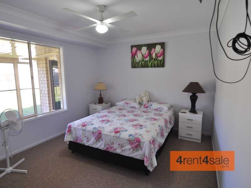 12 Environs Avenue, Cooloola Cove QLD 4580