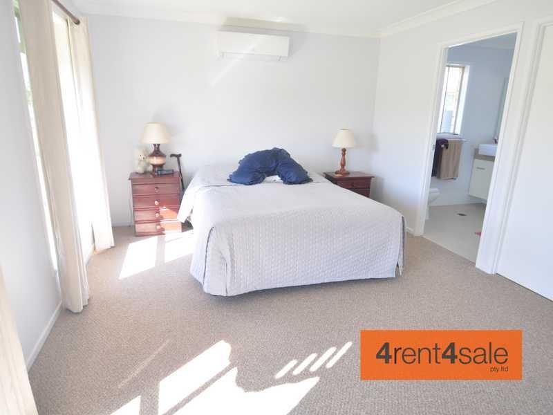 12 Environs Avenue, Cooloola Cove QLD 4580
