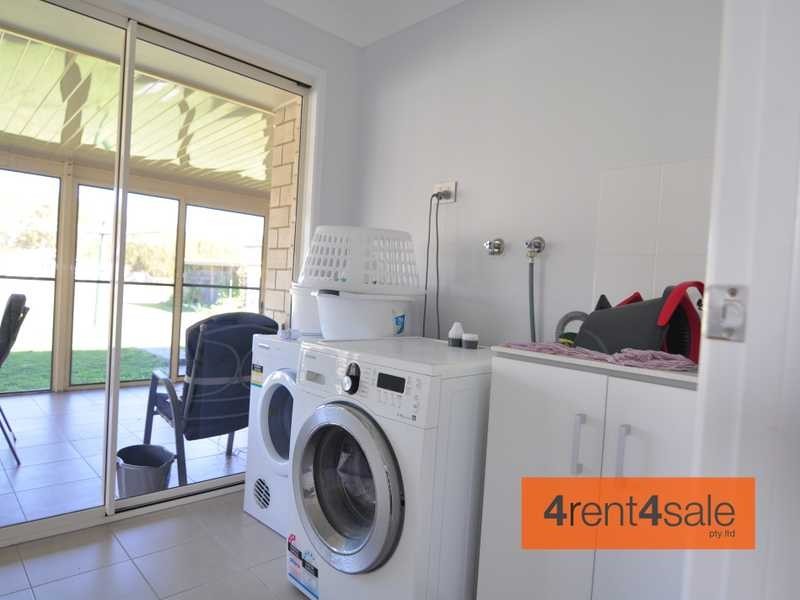 12 Environs Avenue, Cooloola Cove QLD 4580