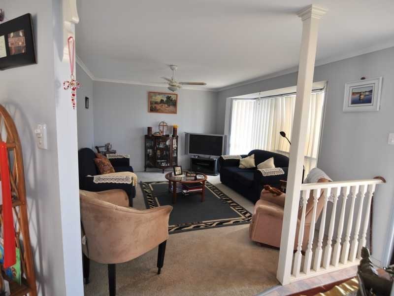 8 Canberra Ave, Cooloola Cove QLD 4580