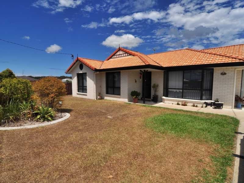 8 Canberra Ave, Cooloola Cove QLD 4580