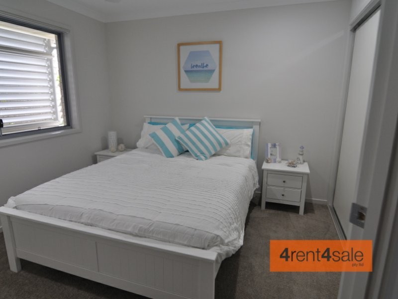 35 Tuna  Way, Tin Can Bay QLD 4580