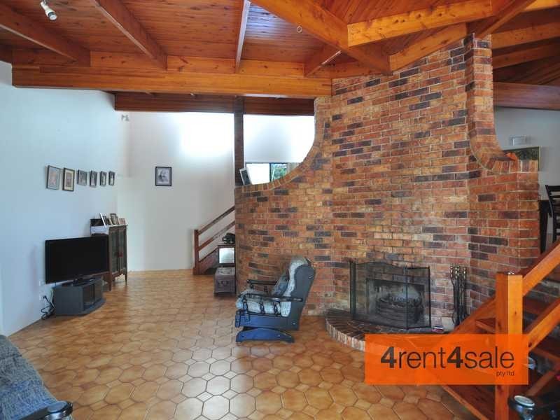 5 Lindsay Street, Southside QLD 4570