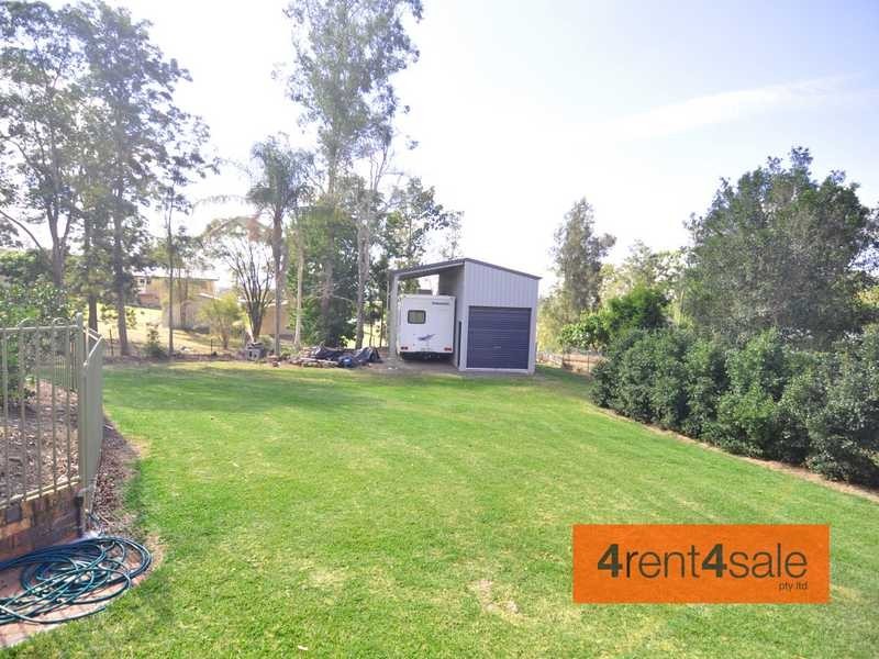 5 Lindsay Street, Southside QLD 4570