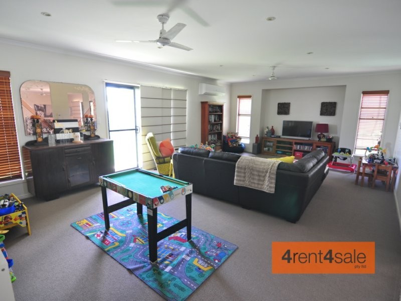 31 Dianella Circuit, Cooloola Cove QLD 4580