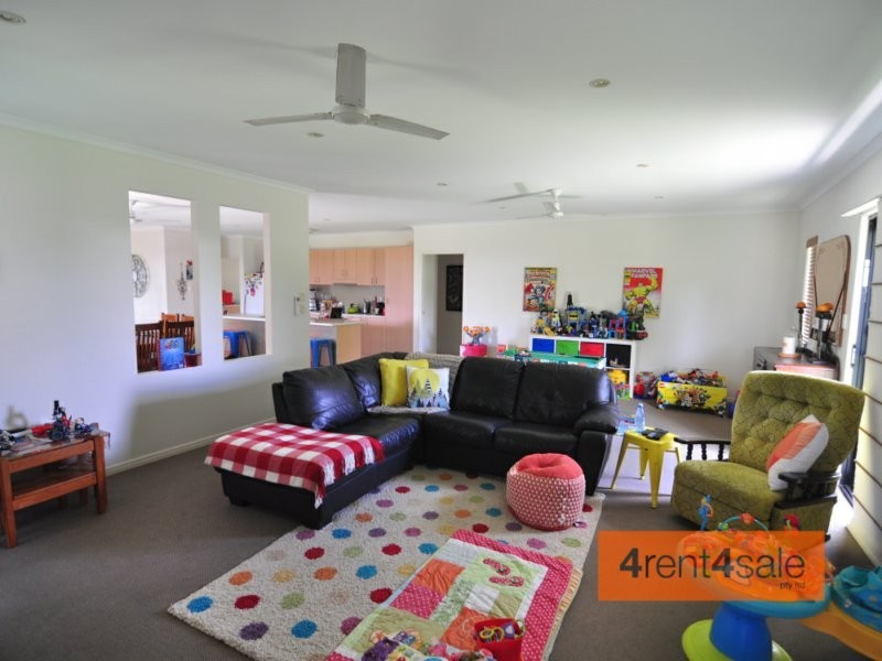 31 Dianella Circuit, Cooloola Cove QLD 4580