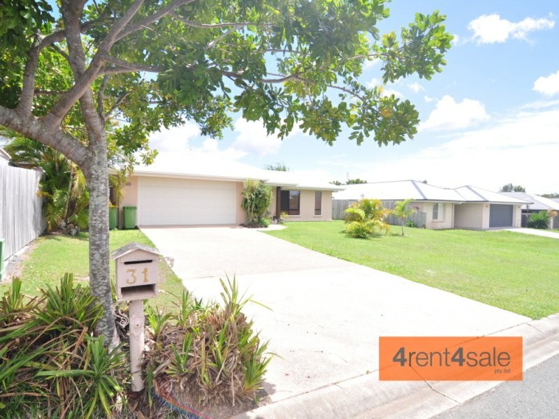 31 Dianella Circuit, Cooloola Cove QLD 4580