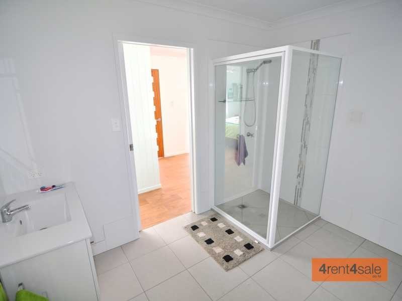 22 Oyster Parade, Tin Can Bay QLD 4580