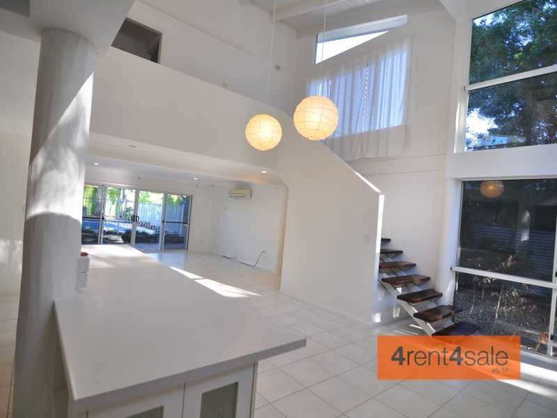 112 Emperor Street, Tin Can Bay QLD 4580