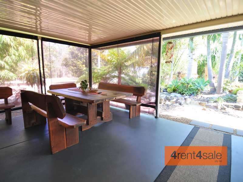 4 Retreat Court, Cooloola Cove QLD 4580