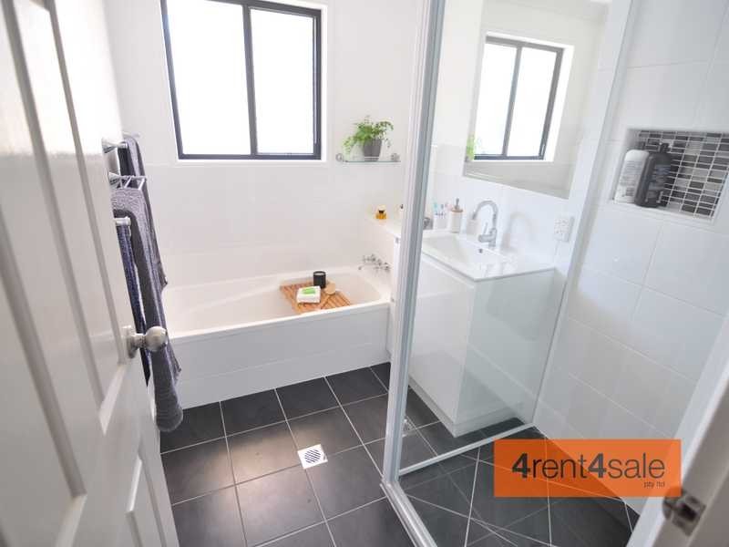 4 Retreat Court, Cooloola Cove QLD 4580