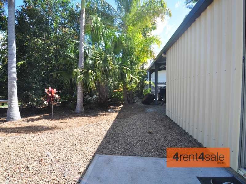 4 Retreat Court, Cooloola Cove QLD 4580