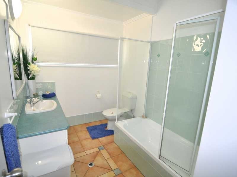 4 Squire Street, Tin Can Bay QLD 4580