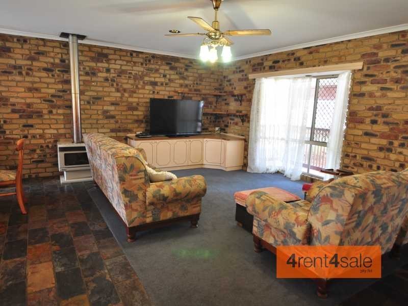 127 Gympie Road, Tin Can Bay QLD 4580