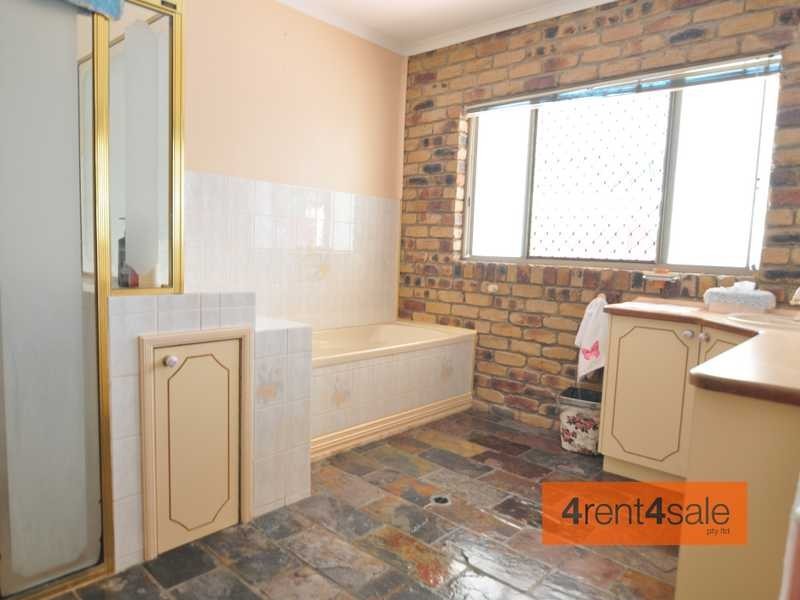 127 Gympie Road, Tin Can Bay QLD 4580