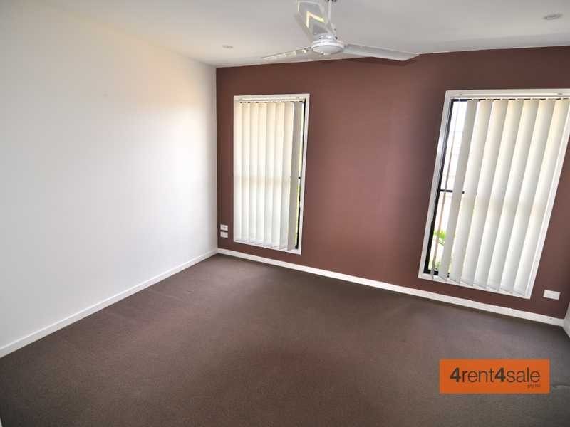 2 Creekside Esplanade, Cooloola Cove QLD 4580