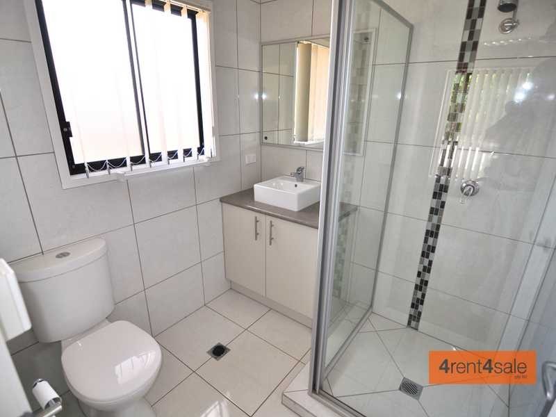 2 Creekside Esplanade, Cooloola Cove QLD 4580