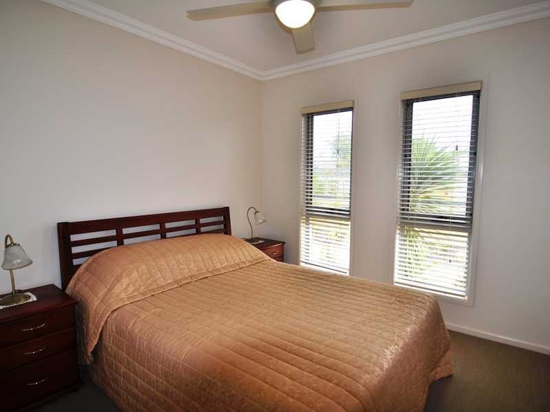 40 Tuna Way, Tin Can Bay QLD 4580