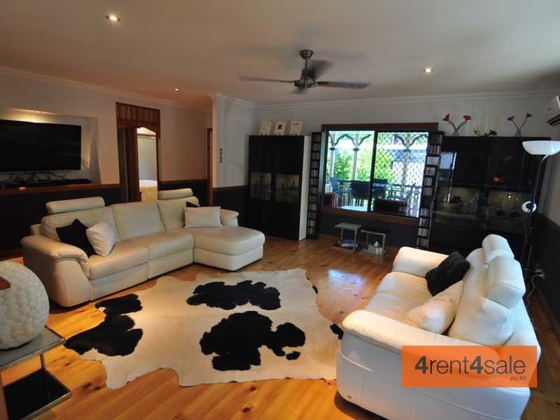 9 Sailfish Street, Tin Can Bay QLD 4580