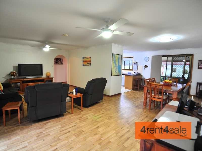 1 Tailor Street, Tin Can Bay QLD 4580